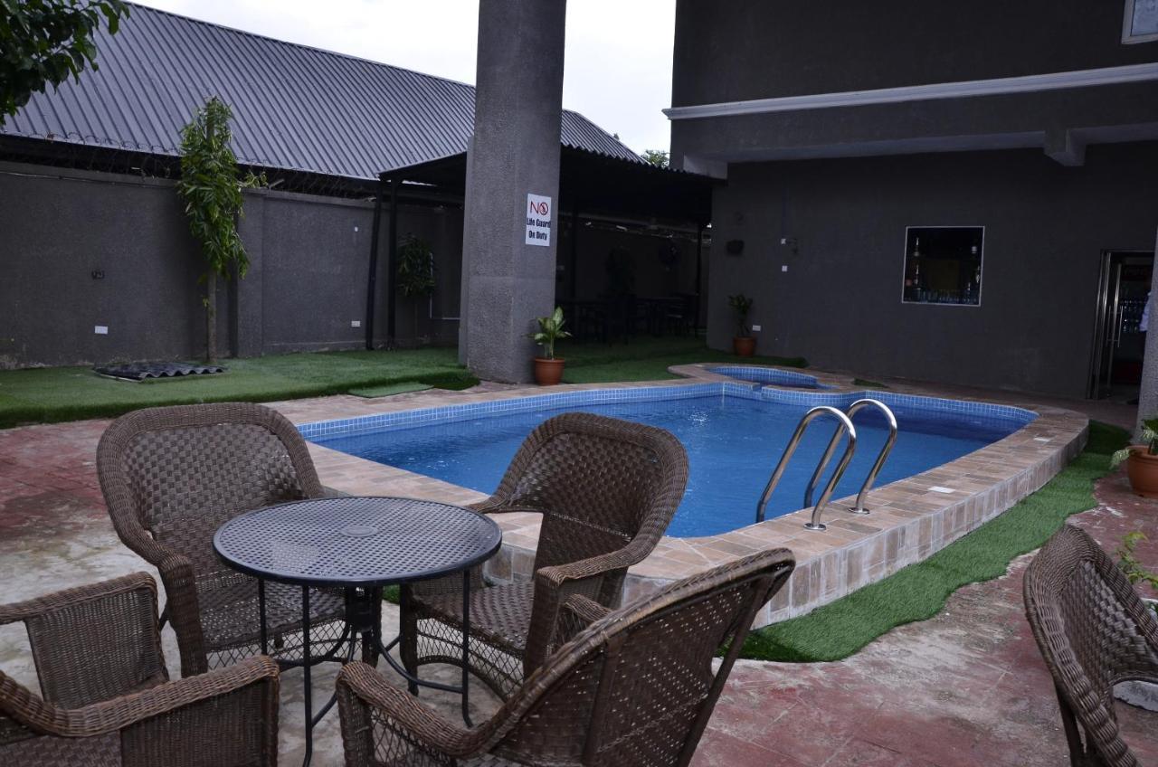 Residency Hotels Enugu Independence Layout Exterior photo
