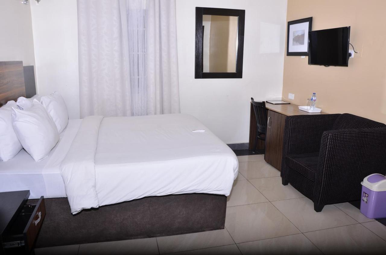 Residency Hotels Enugu Independence Layout Exterior photo
