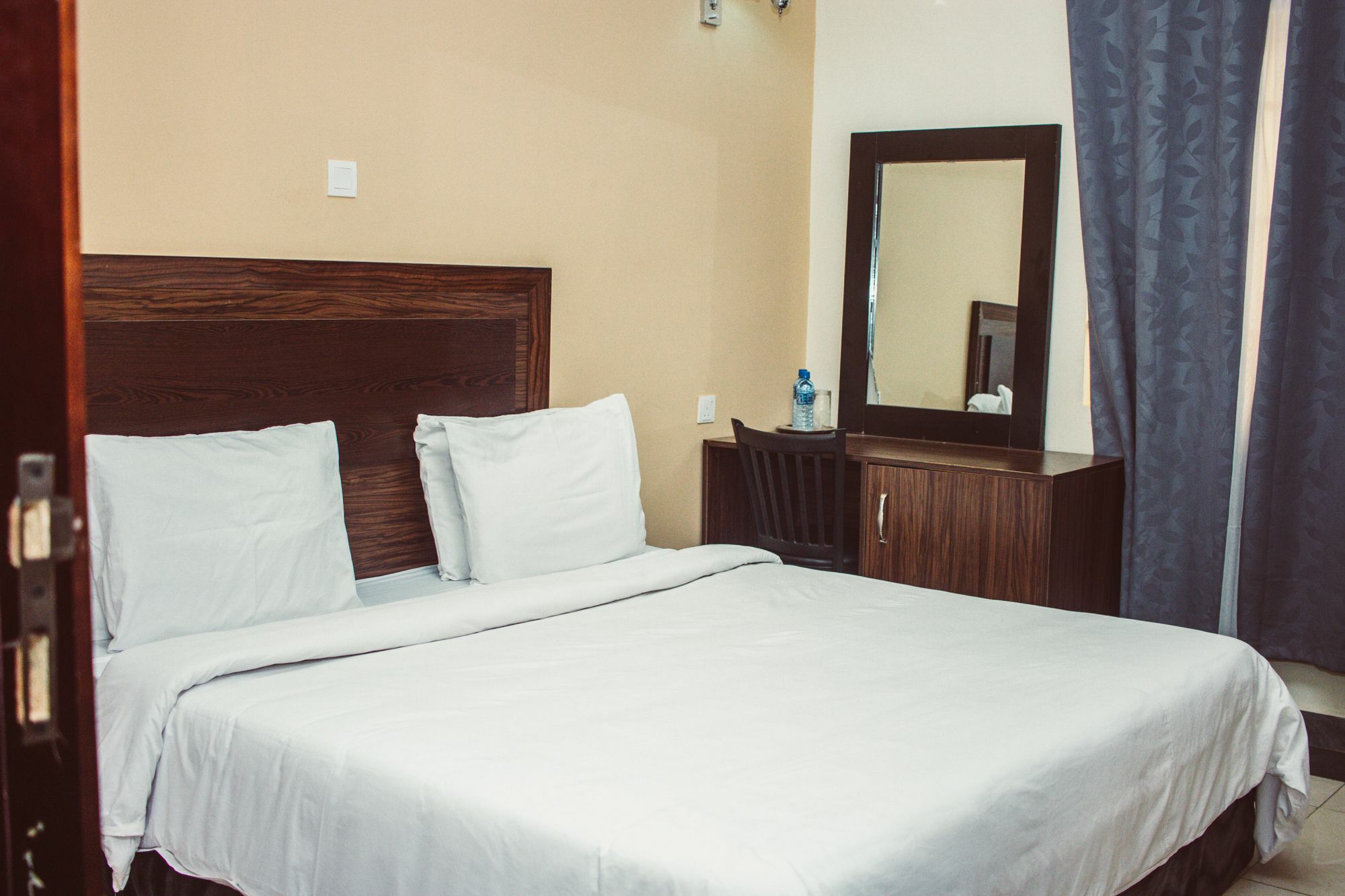 Residency Hotels Enugu Independence Layout Exterior photo